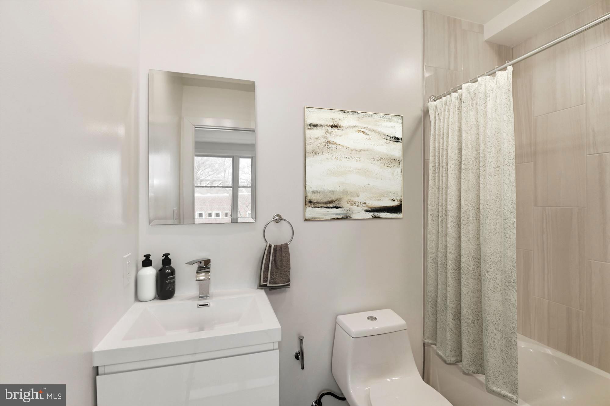 2009 E Street Northeast, Unit 4 Washington, DC 20002 - Photo 44 of 76 2nd bedroom has its own bath as well (VS)