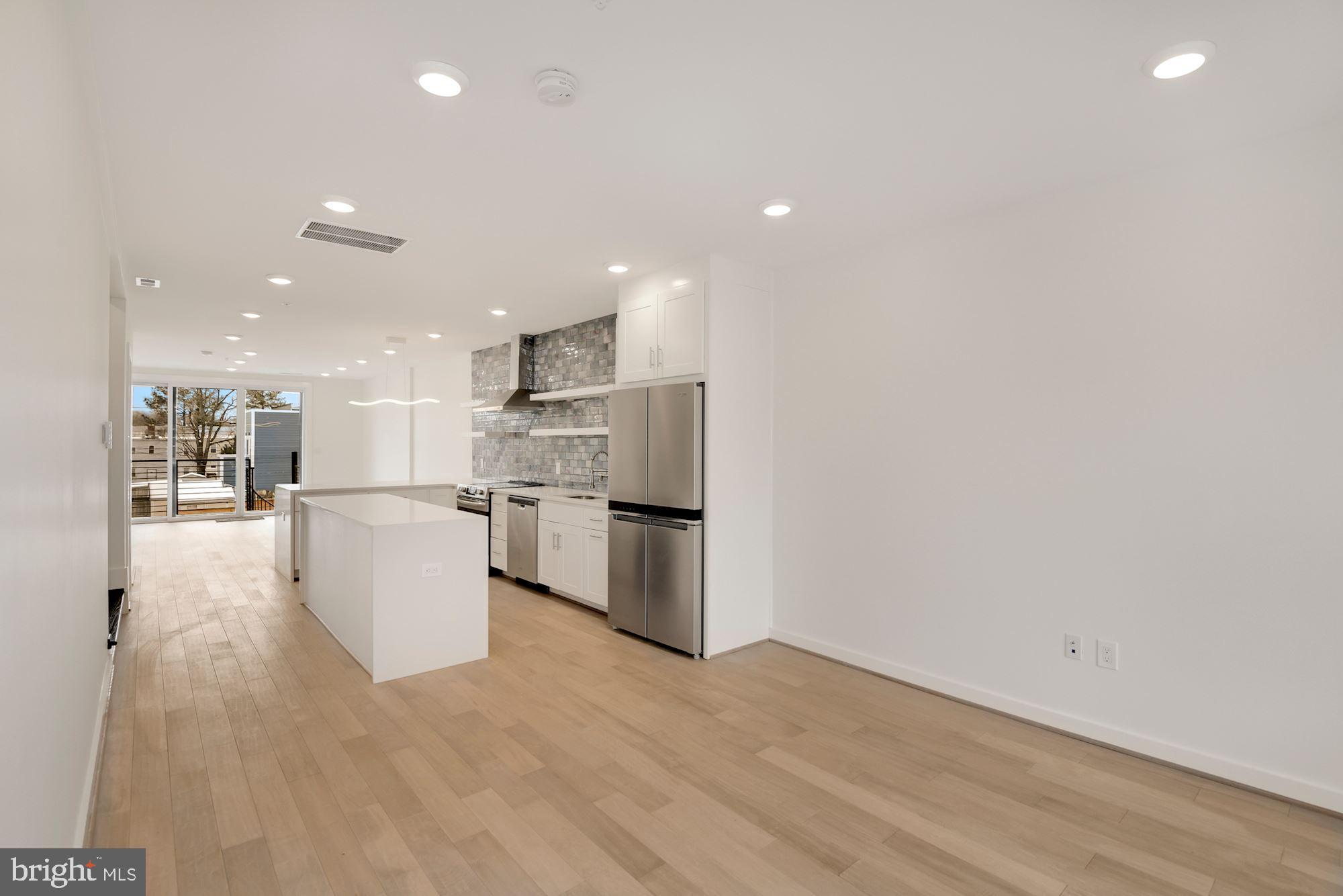 2009 E Street Northeast, Unit 4 Washington, DC 20002 - Photo 8 of 76 Gallery Image 8