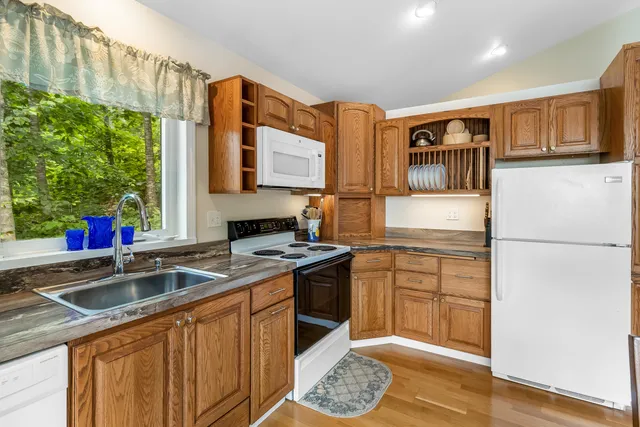 $1,575,000 | 37-38 South Dyers Cove Road, Harpswell, ME 04079