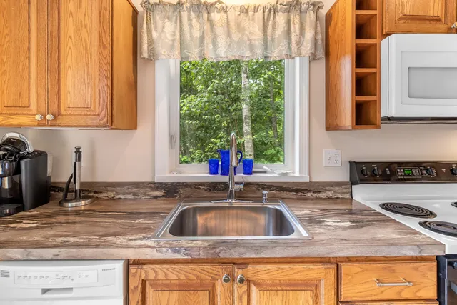 $1,575,000 | 37-38 South Dyers Cove Road, Harpswell, ME 04079