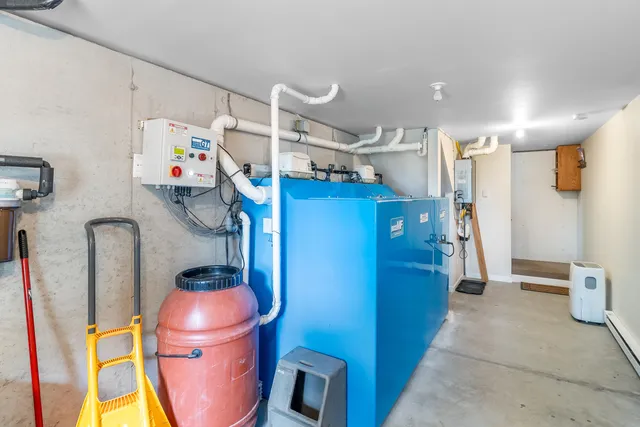 $1,575,000 | 37-38 South Dyers Cove Road, Harpswell, ME 04079