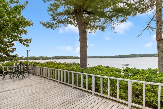 $1,575,000 | 37-38 South Dyers Cove Road, Harpswell, ME 04079