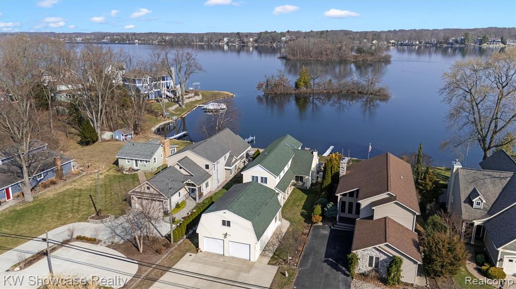 2324 Duck Lake Road North Highland, MI 48356 - Photo 3 of 38