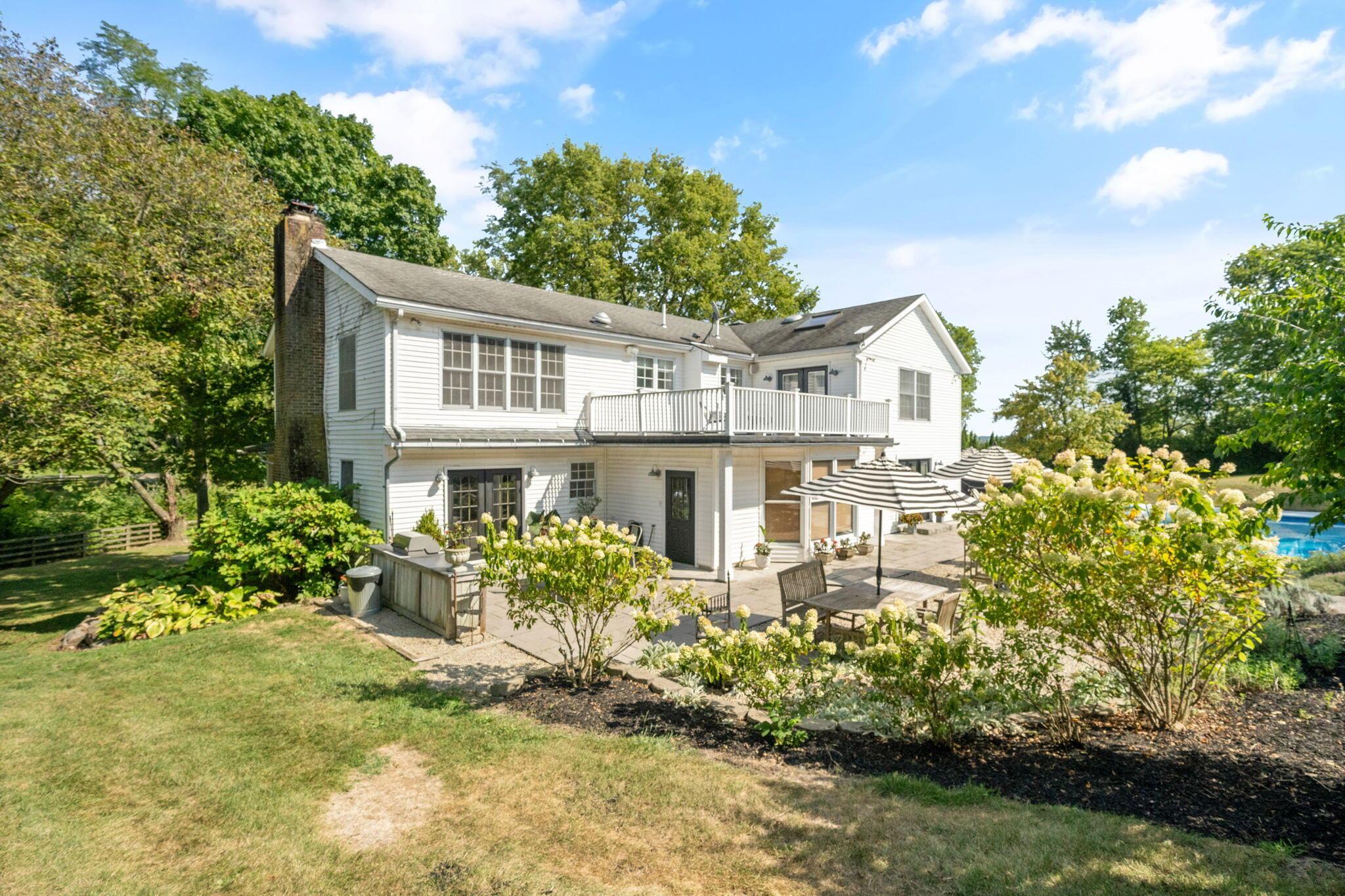 4356 Hawk Road Mechanicsburg, OH 43044 - Photo 81 of 115 Rear oasis
