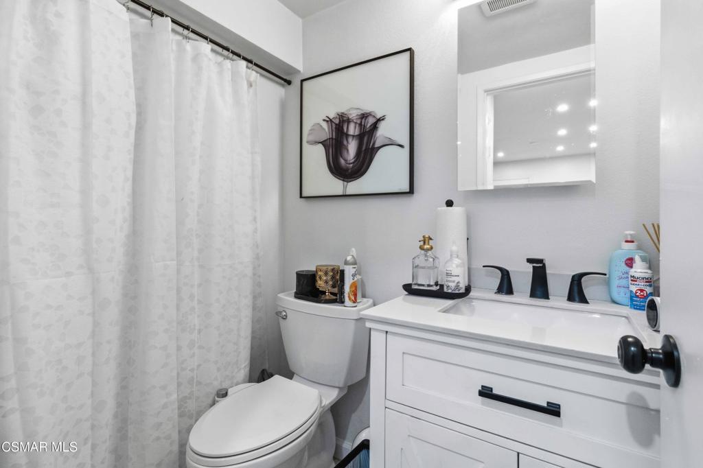 3444 Lockwood Court, Unit 18 Simi Valley, CA 93063 - Photo 14 of 32