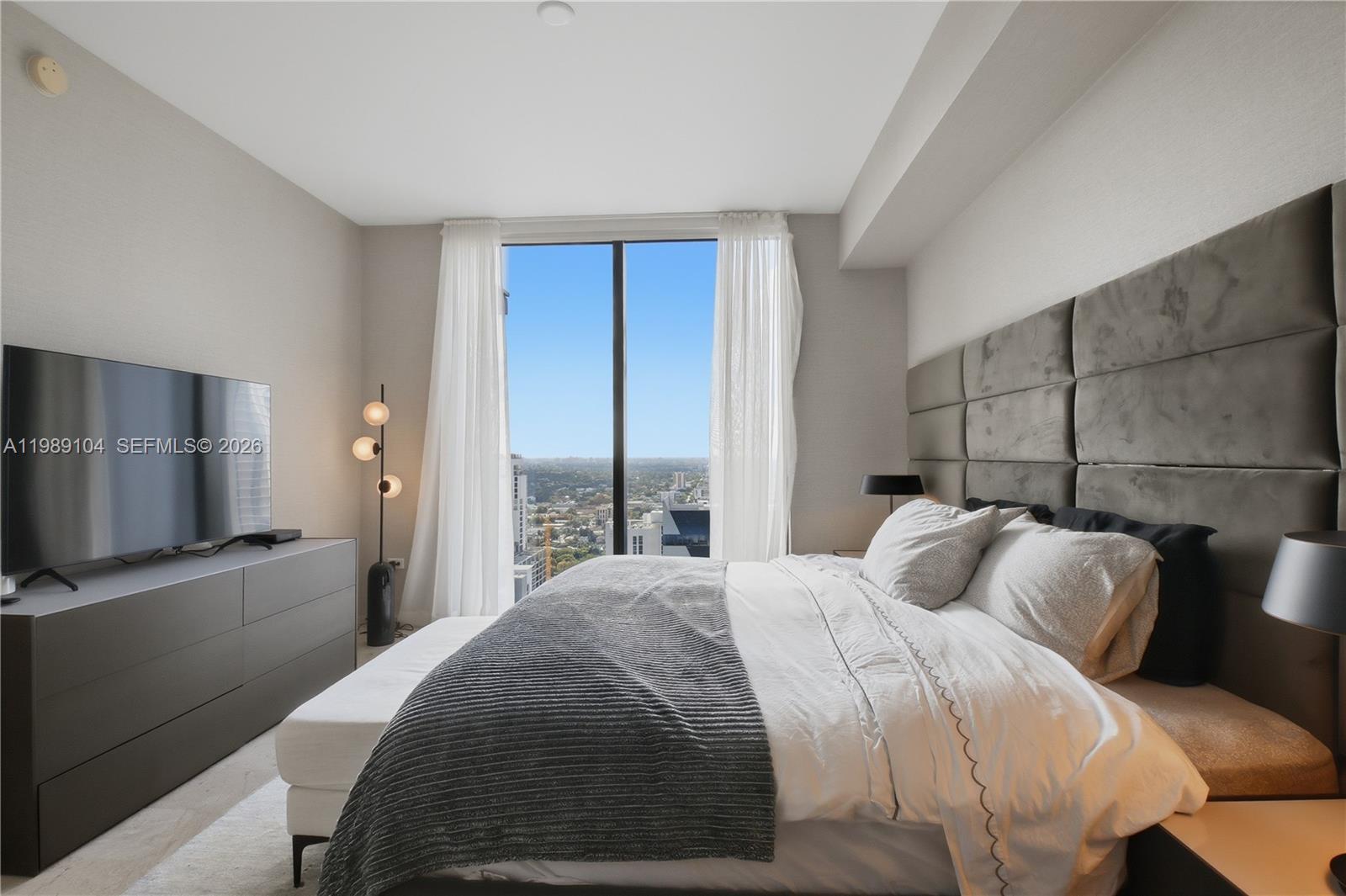 88 Southwest 7th Street, Unit 2404 Miami, FL 33130 - Photo 6 of 20