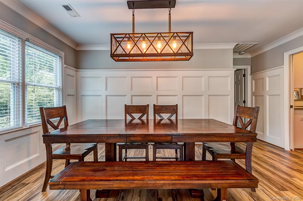 4733 Truscott Road Charlotte, NC 28226 - Photo 6 of 27 Gallery Image 6