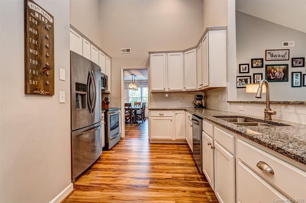 4733 Truscott Road Charlotte, NC 28226 - Photo 9 of 27 Gallery Image 9