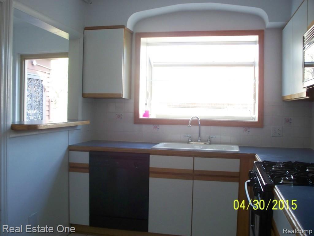 20024 Renfrew Road Detroit, MI 48221 - Photo 12 of 15