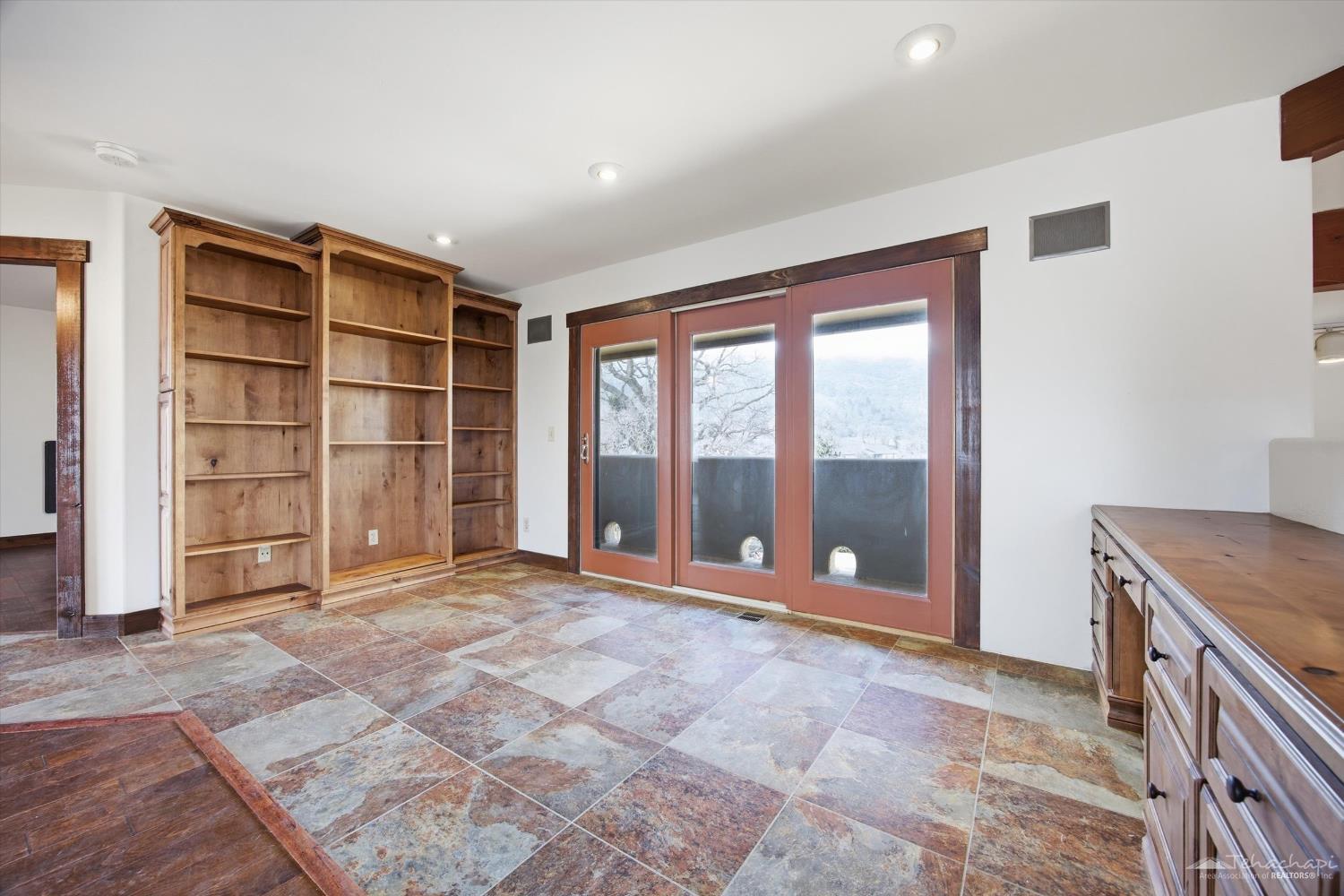 28221 Cumberland Road Tehachapi, CA 93561 - Photo 57 of 98 Gallery Image 57