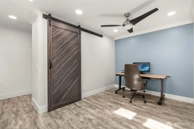 a close up view of a washer and dryer