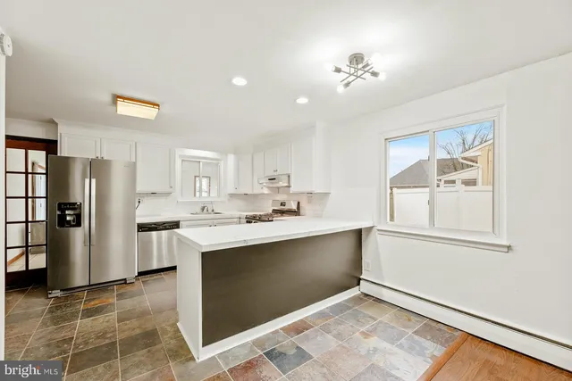 $2,550 | 586 A Olive Street, Unit B, Warminster, PA 18974