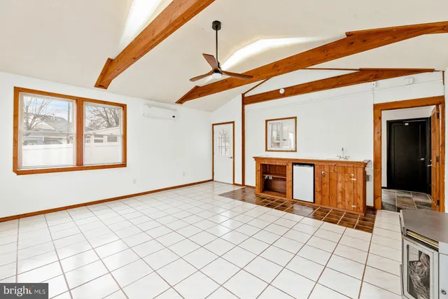 $2,550 | 586 A Olive Street, Unit B, Warminster, PA 18974