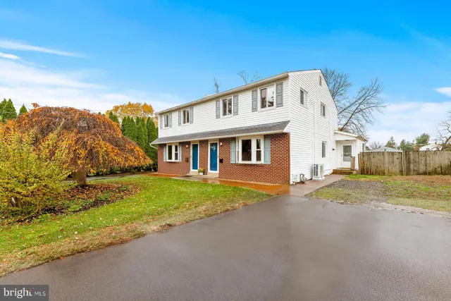 $2,550 | 586 A Olive Street, Unit B, Warminster, PA 18974