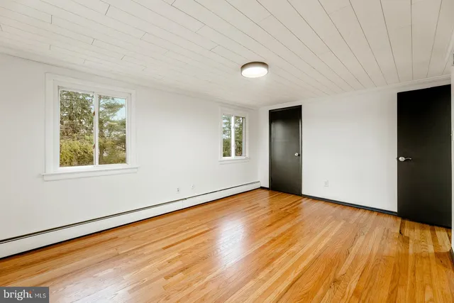 $2,550 | 586 A Olive Street, Unit B, Warminster, PA 18974