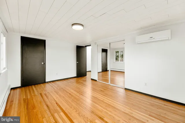 $2,550 | 586 A Olive Street, Unit B, Warminster, PA 18974