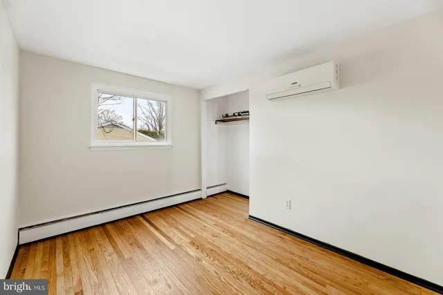 $2,550 | 586 A Olive Street, Unit B, Warminster, PA 18974