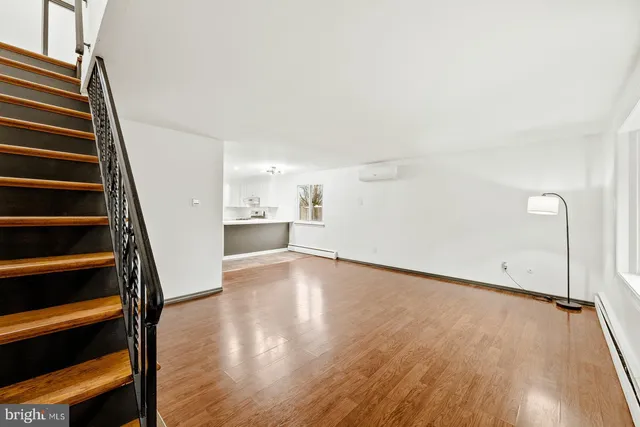 $2,550 | 586 A Olive Street, Unit B, Warminster, PA 18974