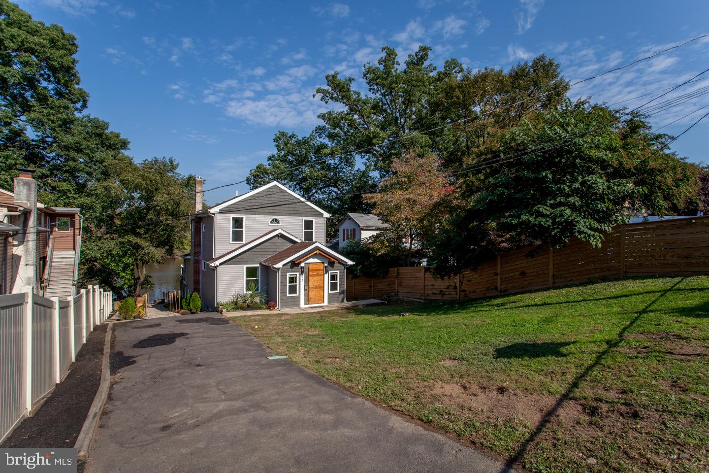 621 Neshaminy Road Croydon, PA 19021 - Photo 4 of 83