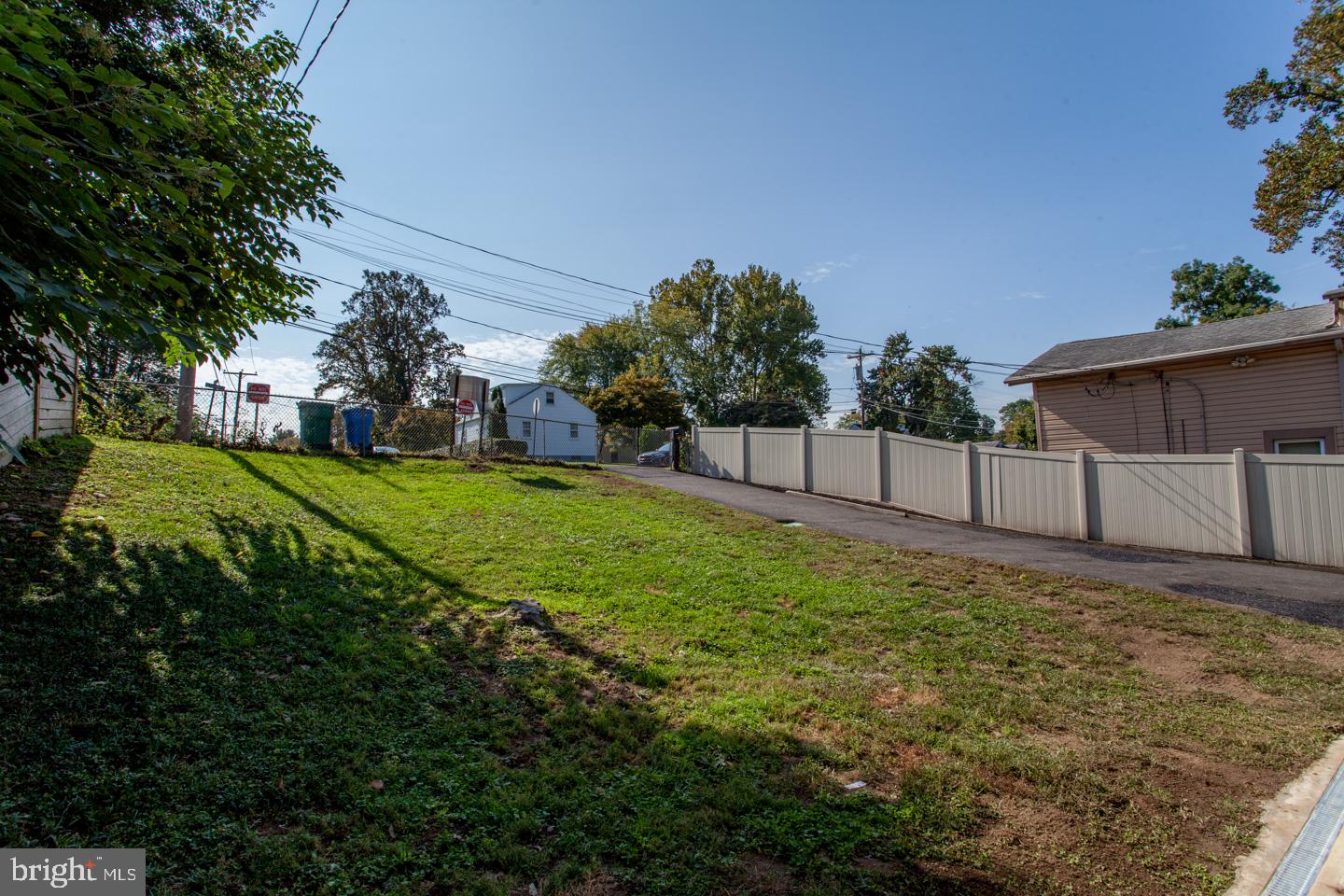 621 Neshaminy Road Croydon, PA 19021 - Photo 7 of 83