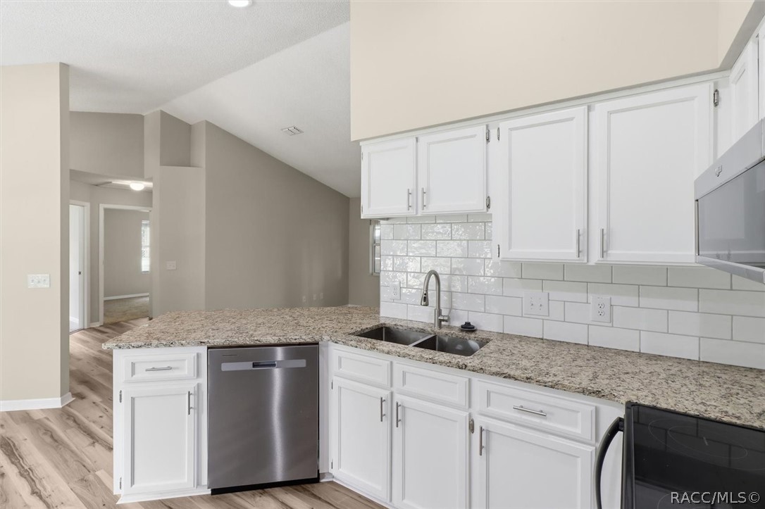 305 Violet Lane Inverness, FL 34452 - Photo 9 of 38