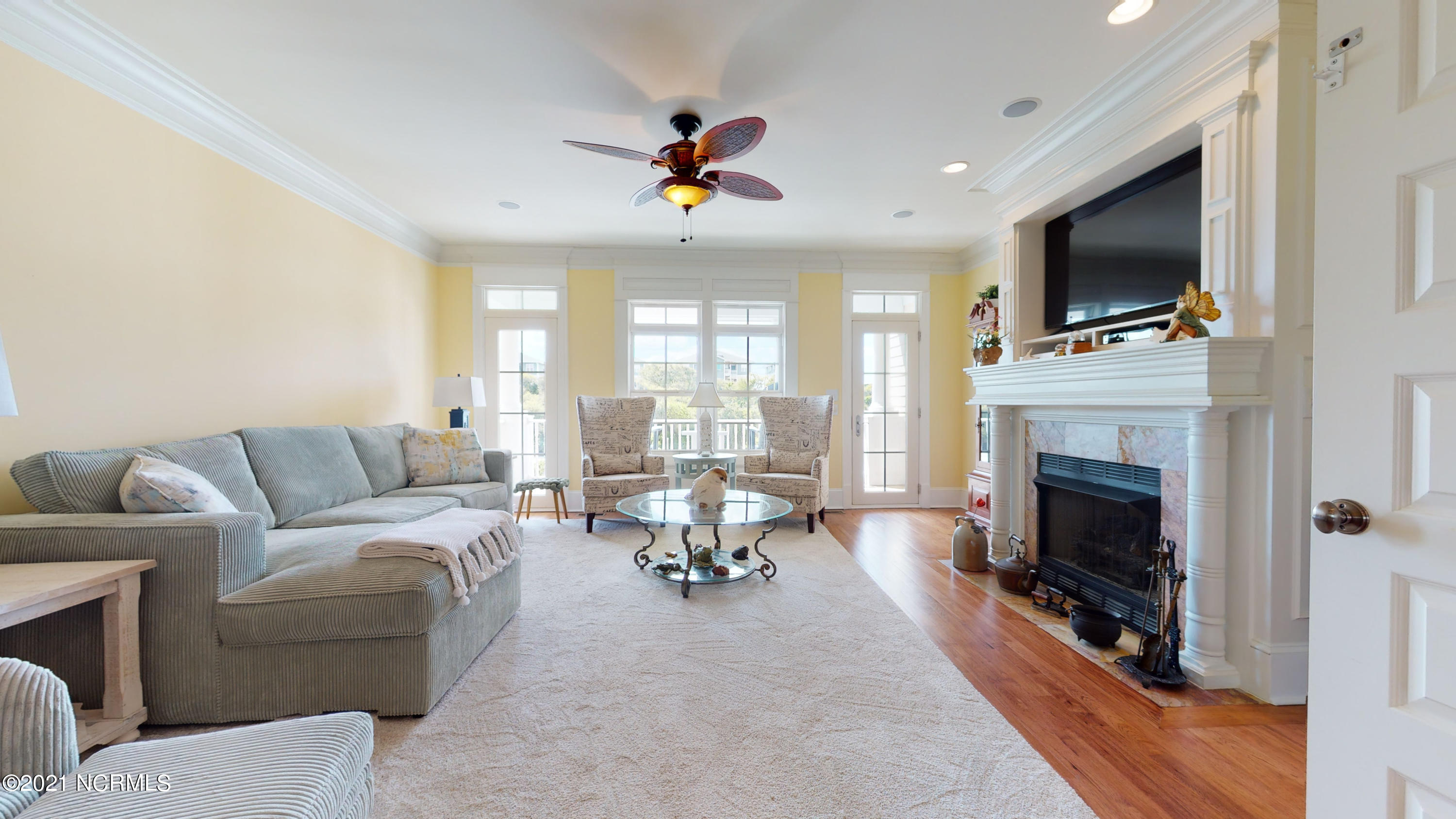116 Salter Path Road, Unit 102 Pine Knoll Shores, NC 28512 - Photo 11 of 55 Living