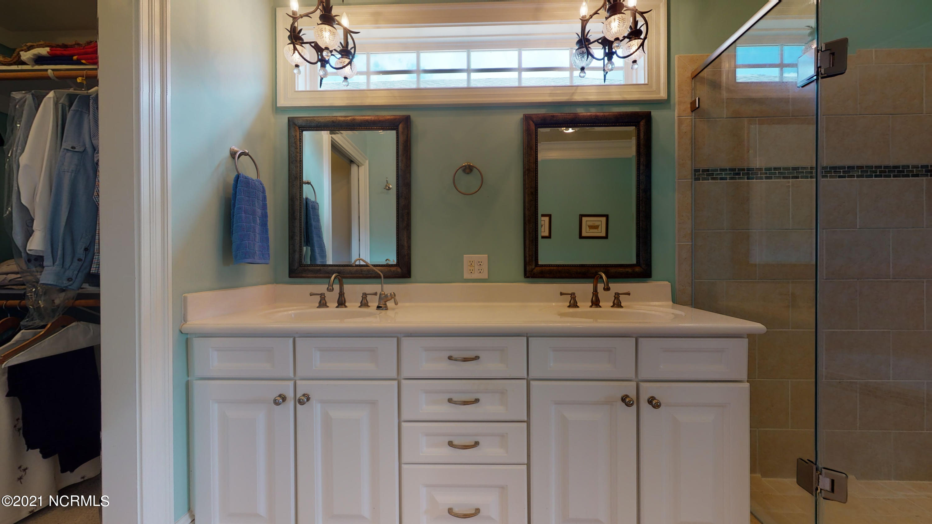 116 Salter Path Road, Unit 102 Pine Knoll Shores, NC 28512 - Photo 26 of 55 Master Bath
