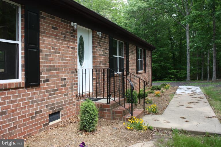 6002 Bills Road Mineral, VA 23117 - Photo 17 of 30 Exterior (Front)
