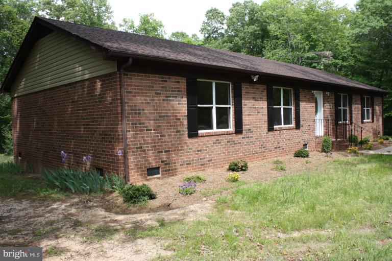 6002 Bills Road Mineral, VA 23117 - Photo 22 of 30 Exterior (Front)
