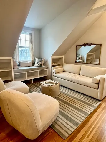 $2,950 | 3 Circle Street, Unit 3, Marblehead, MA 01945