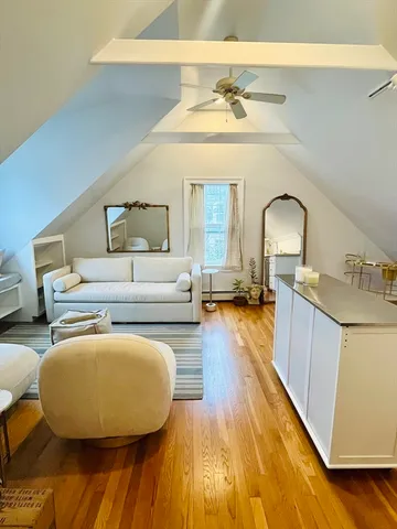 $2,950 | 3 Circle Street, Unit 3, Marblehead, MA 01945