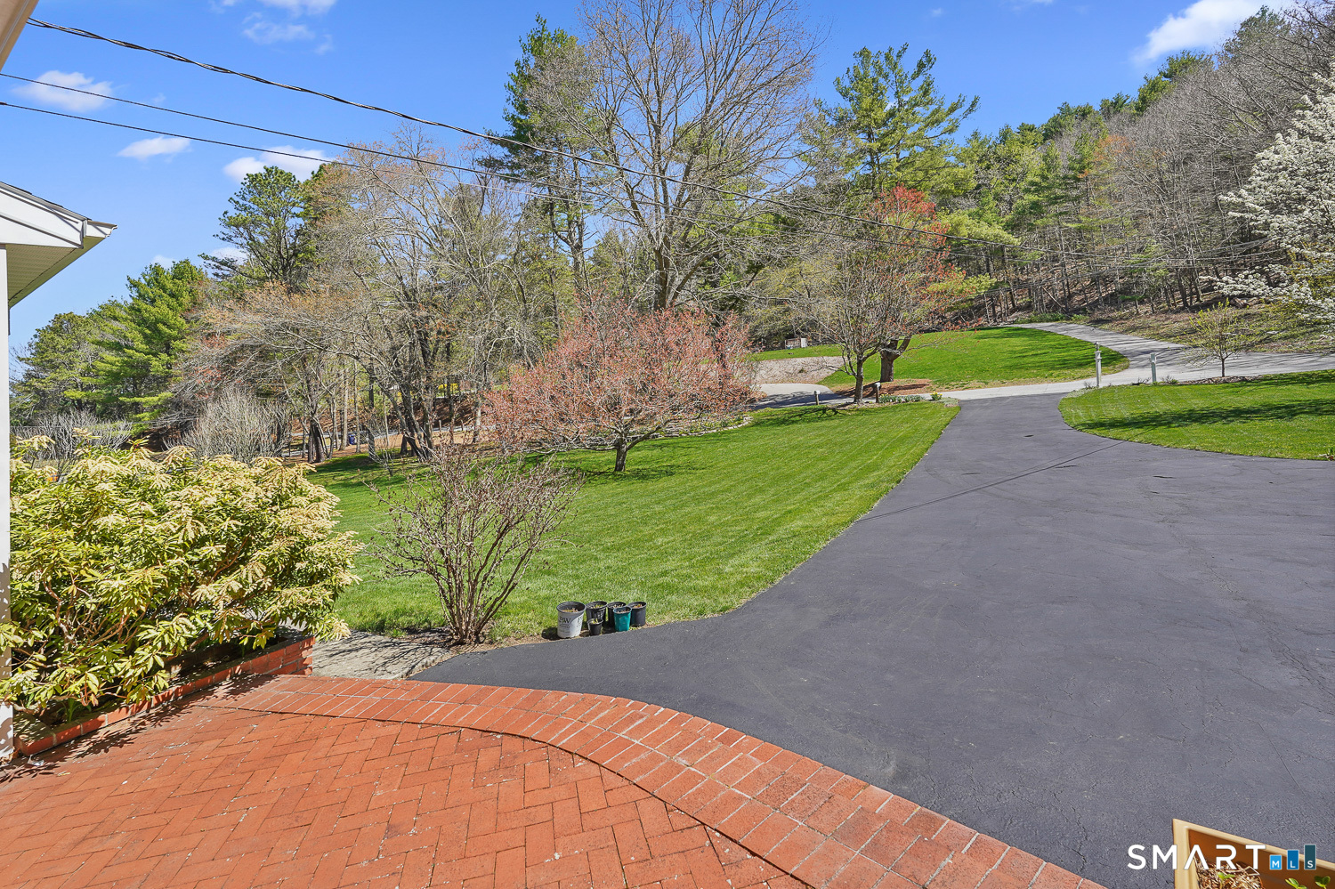 161 Burlingame Road Killingly, CT 06239 - Photo 3 of 38