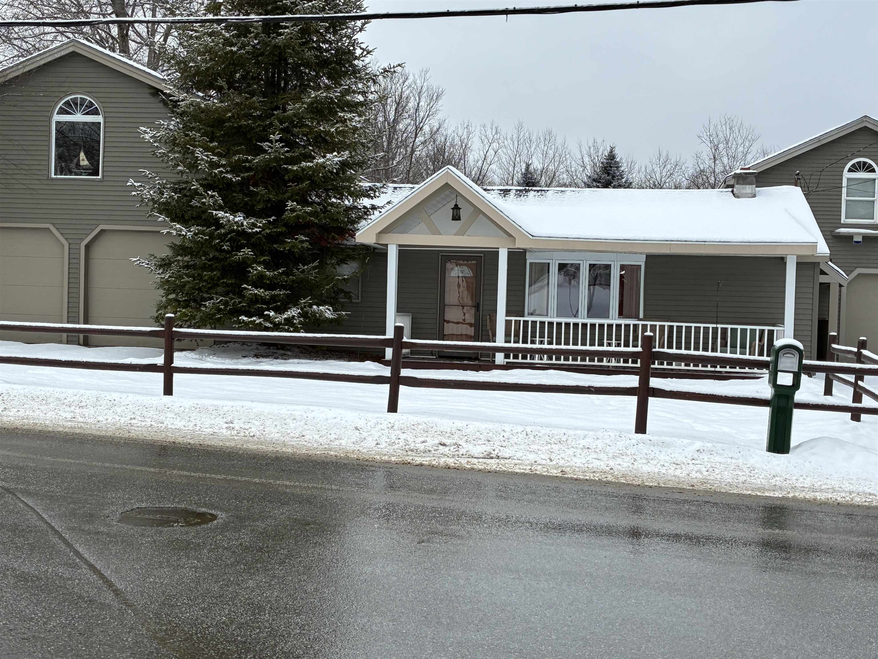 233 Mussey Street Rutland, VT 05701 - Photo 2 of 48