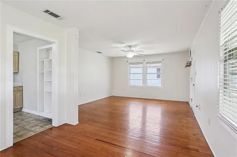 $245,000 | 619 Carrollton Avenue, Metairie, LA 70005