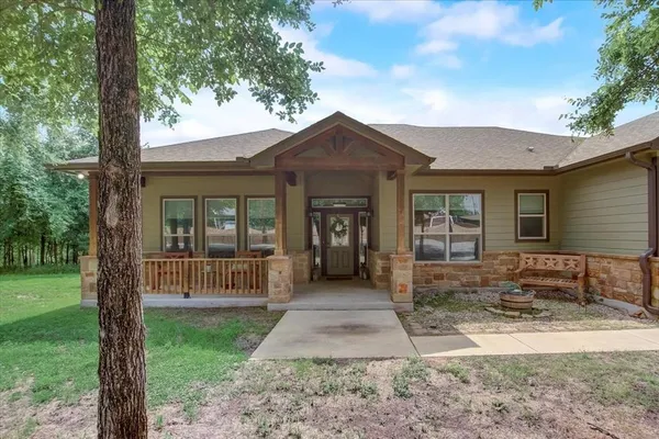$2,300 | 157 Keawakapu Drive, Bastrop, TX 78602