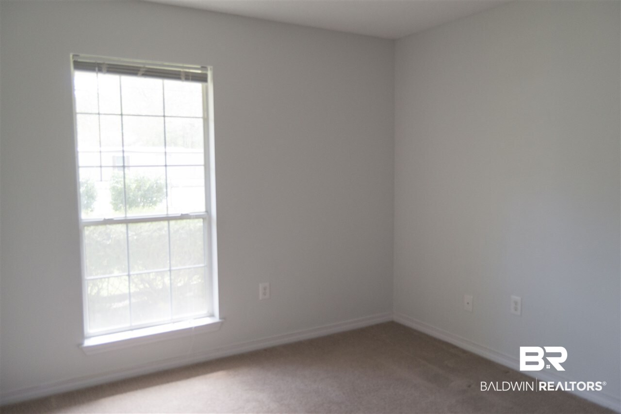 411 Hamilton Boulevard Foley, AL 36535 - Photo 19 of 34