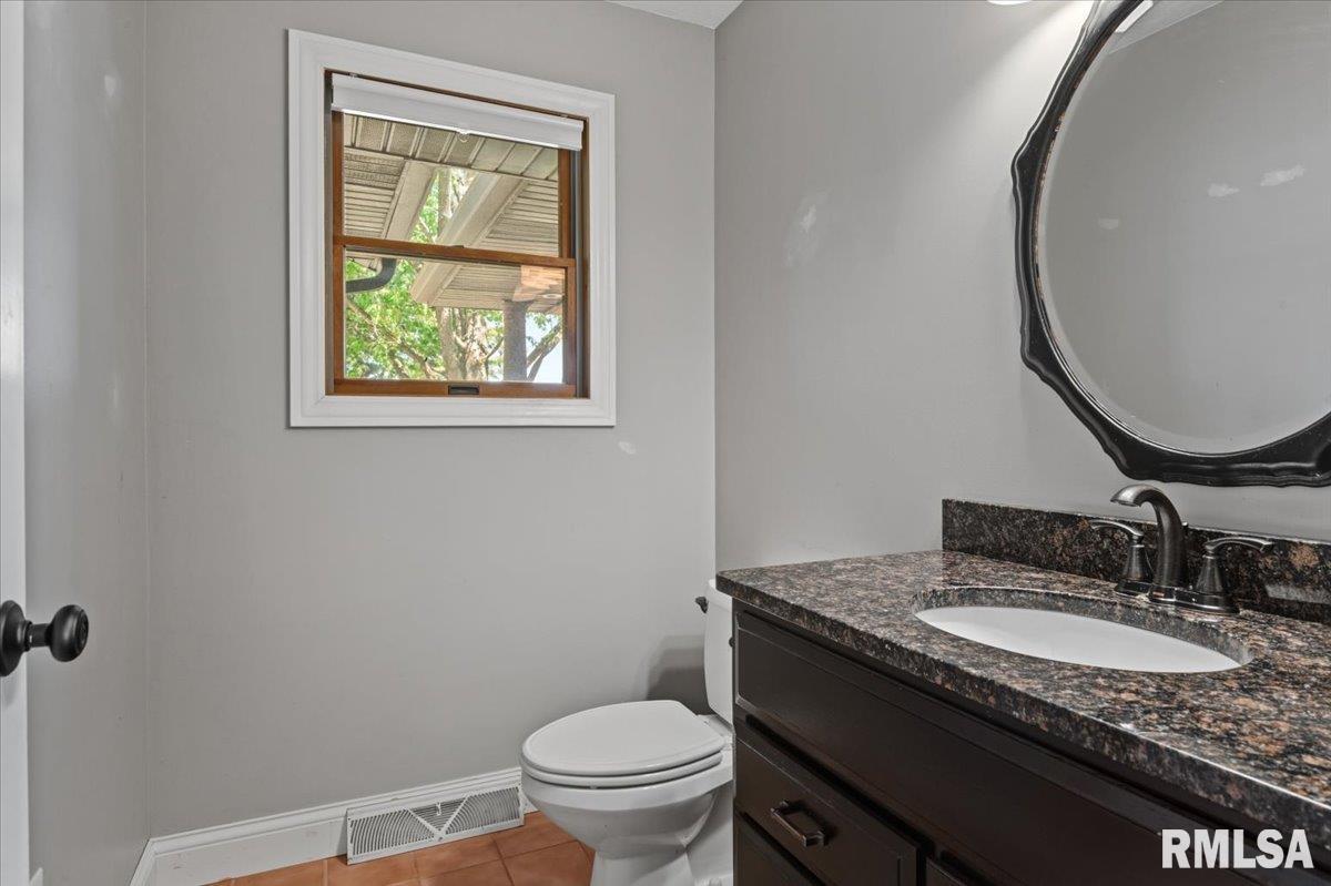 15500 West Loami Road New Berlin, IL 62670 - Photo 24 of 69