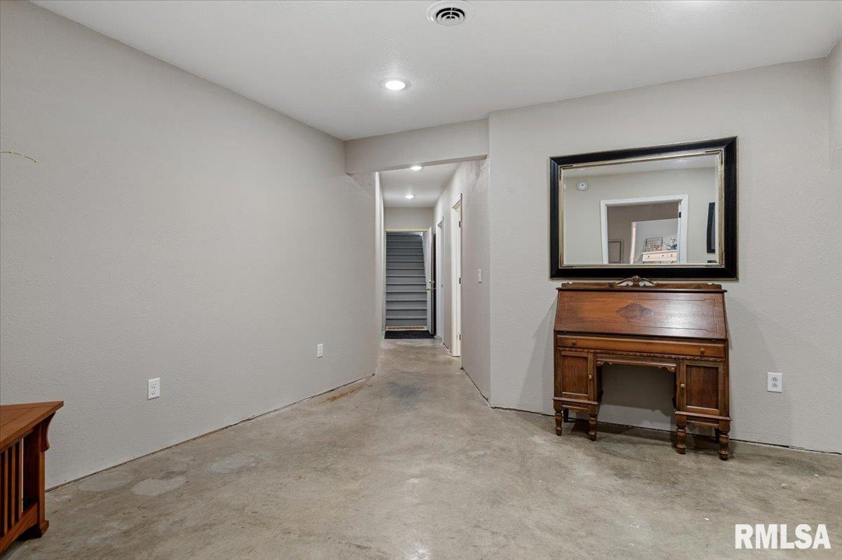 15500 West Loami Road New Berlin, IL 62670 - Photo 44 of 69