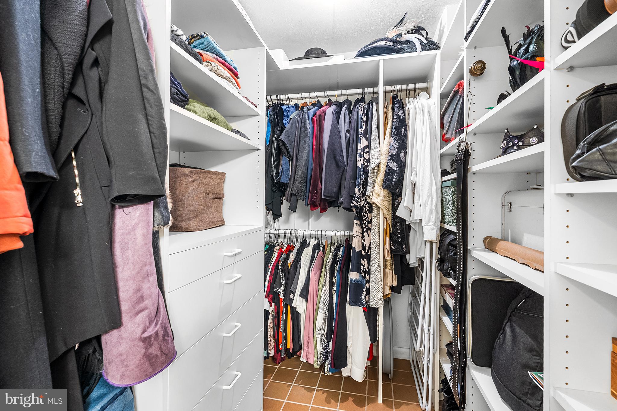 604 South Washington Square, Unit 1106 Philadelphia, PA 19106 - Photo 17 of 24 Deep walk-in closet