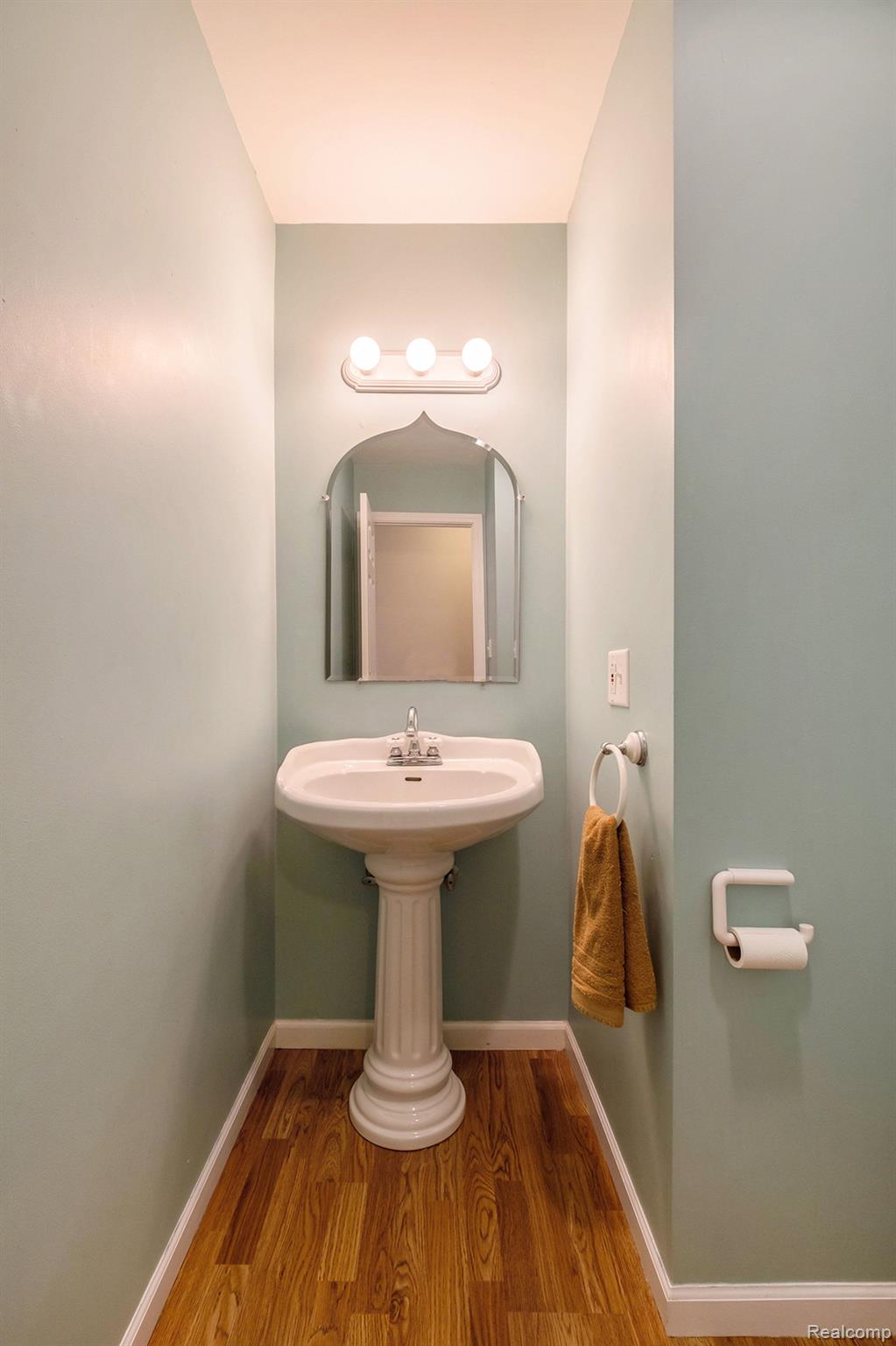6474 Richfield Road Flint, MI 48506 - Photo 17 of 29 Gallery Image 17