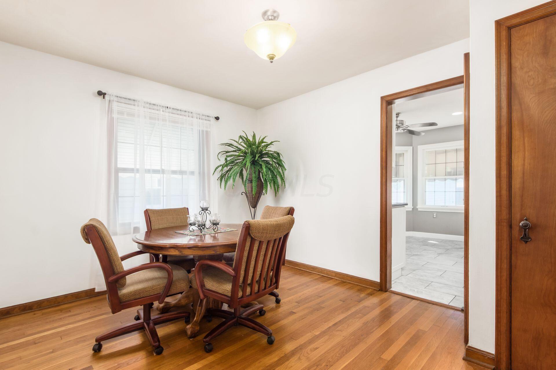 3291 Parkside Road Columbus, OH 43204 - Photo 10 of 35 Dining Room