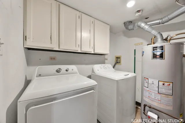 $305,000 | 971 West Court, Unit B, Naperville, IL 60563