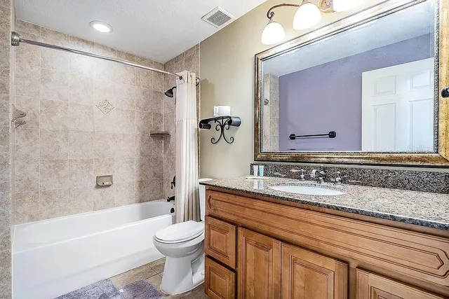 $615,000 | 3323 West Walnut Street, Tampa, FL 33607