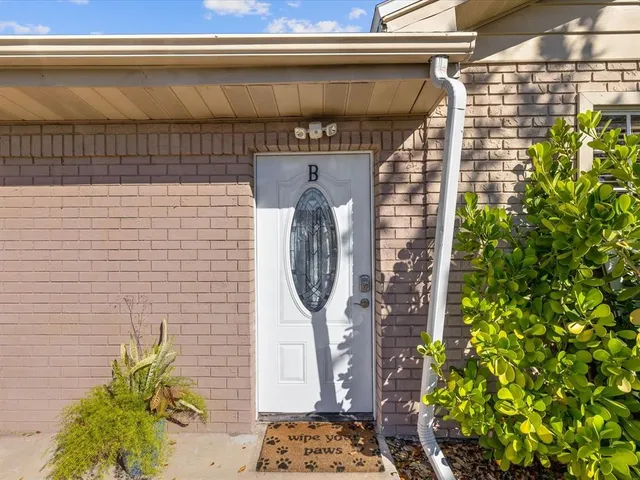 $615,000 | 3323 West Walnut Street, Tampa, FL 33607