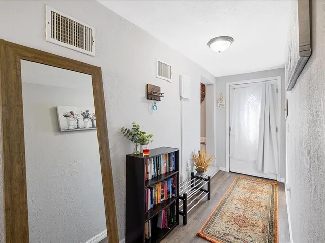 $615,000 | 3323 West Walnut Street, Tampa, FL 33607