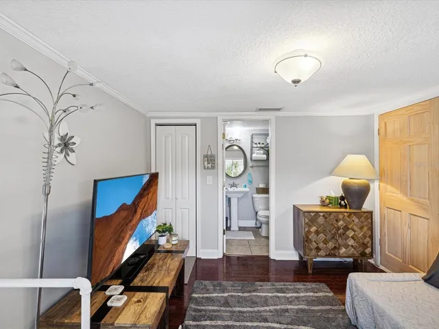 $615,000 | 3323 West Walnut Street, Tampa, FL 33607