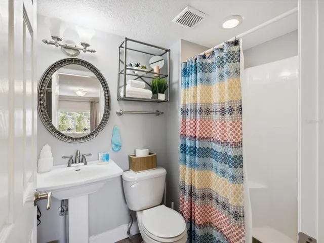 $615,000 | 3323 West Walnut Street, Tampa, FL 33607