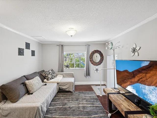 $615,000 | 3323 West Walnut Street, Tampa, FL 33607