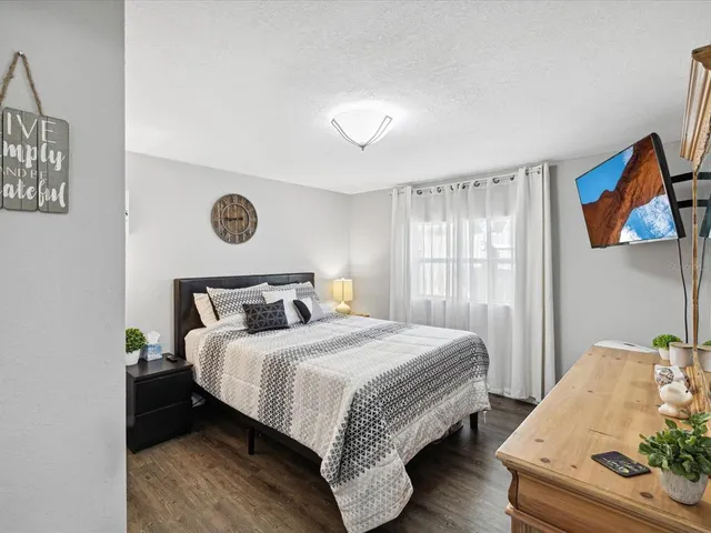 $615,000 | 3323 West Walnut Street, Tampa, FL 33607