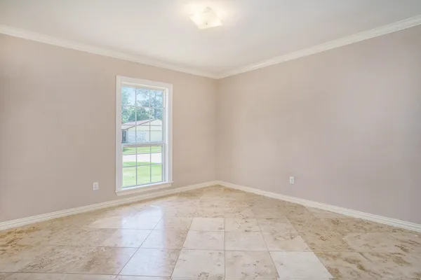 $1,750 | 6319 Hollow Pines Drive, Houston, TX 77049